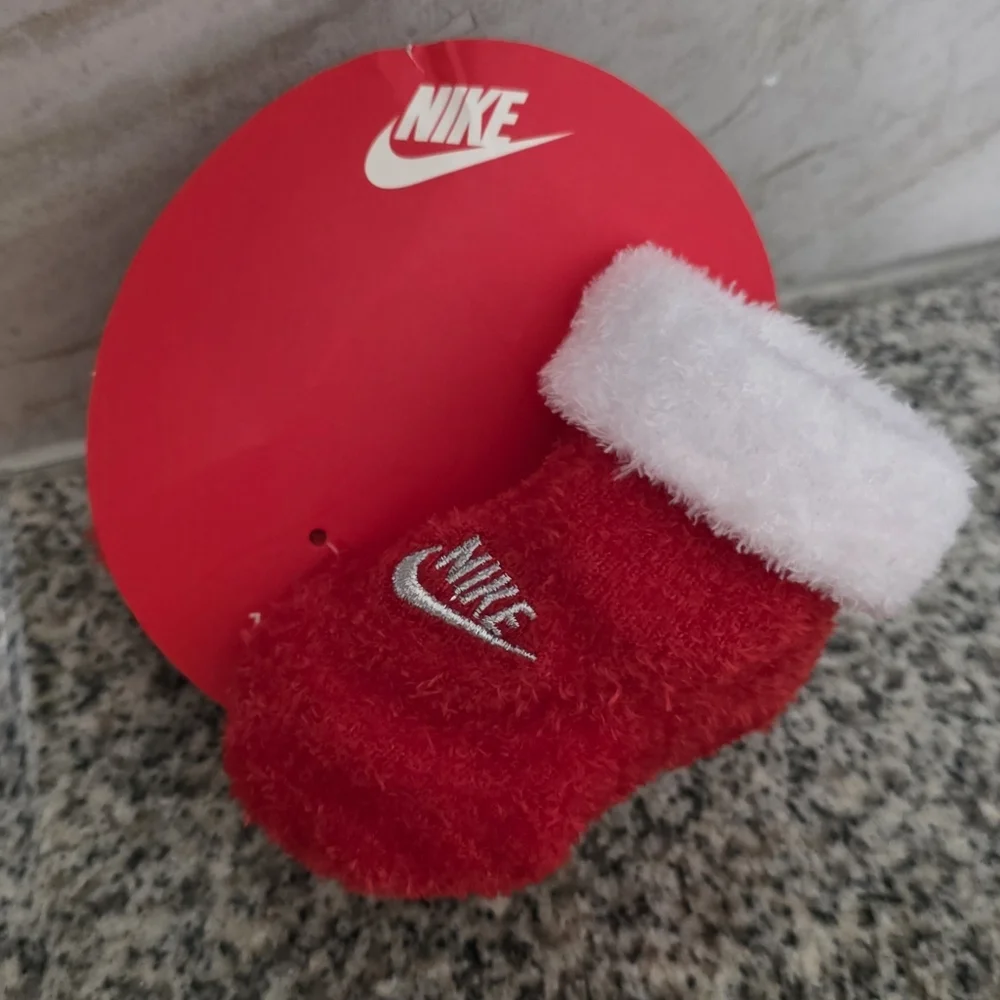 NWT Nike Logo Baby Newborn Booties Holiday Winter Santa Christmas Red White